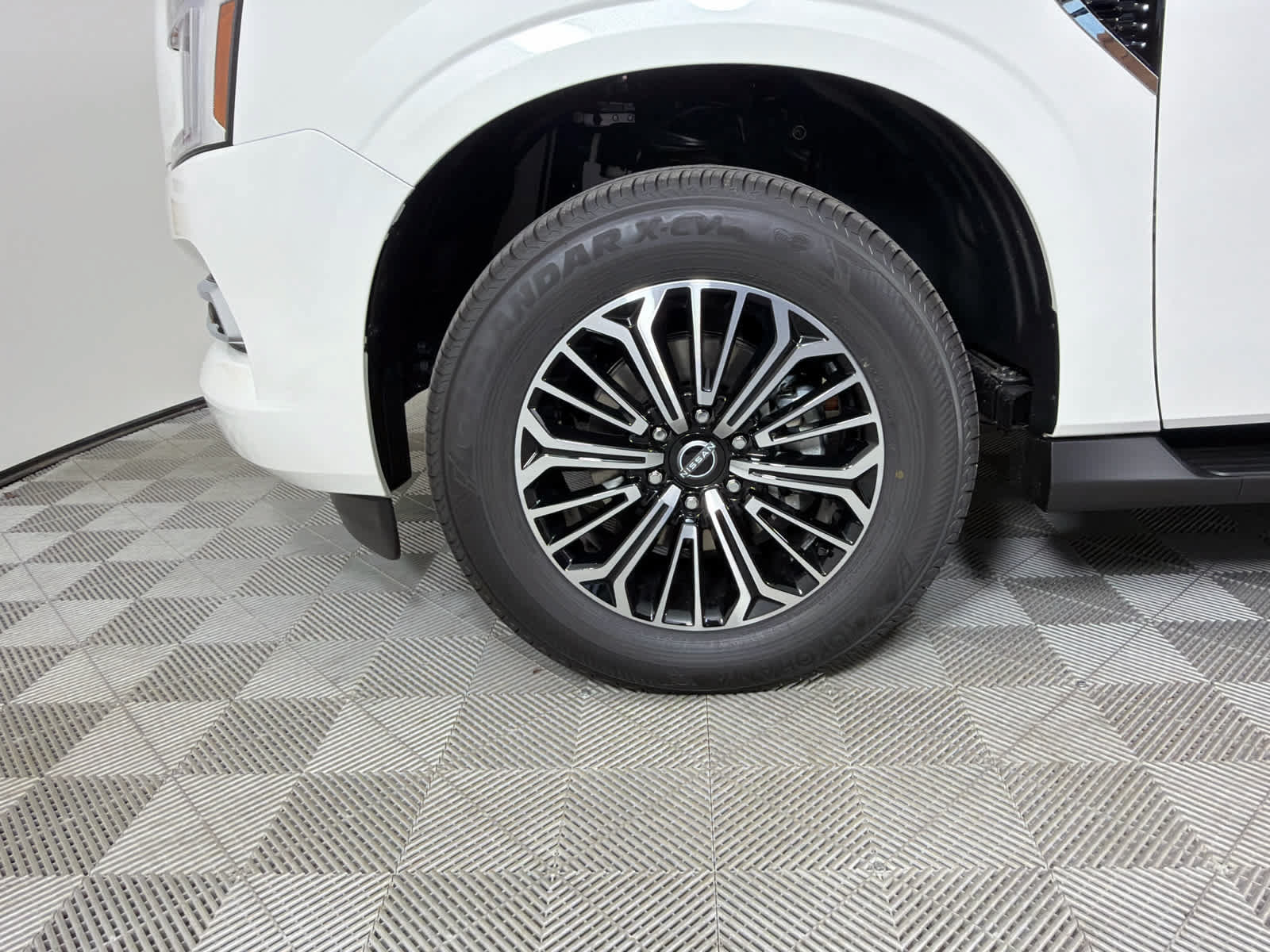 New 2026 Nissan Armada SL w/ Captain's Chari Seat Package AWD/4WD image 10