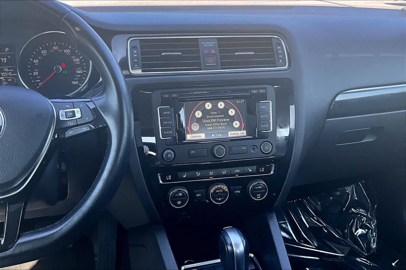 Used 2015 Volkswagen Jetta SEL FWD image 7