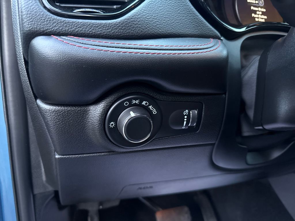 Used 2024 Dodge Durango GT image 16