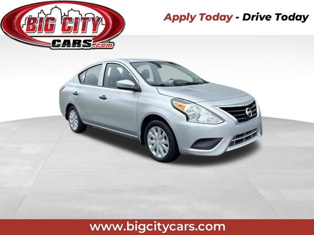 Used 2019 Nissan Versa S Plus FWD image 1
