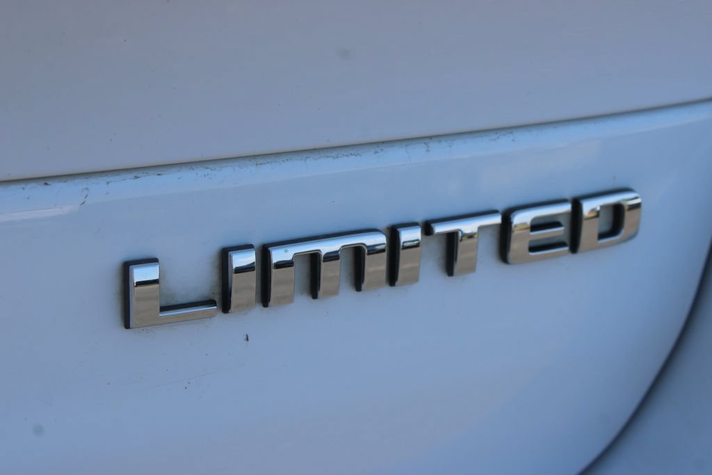 Used 2022 Jeep Grand Cherokee L Limited RWD image 16