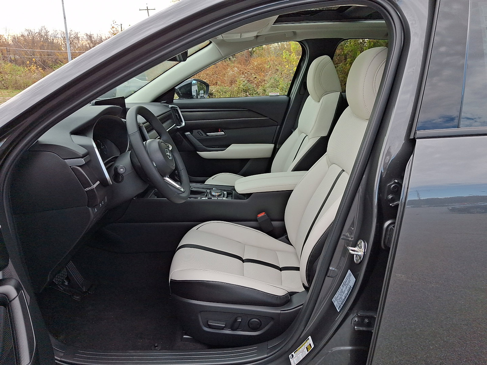 New 2026 MAZDA CX-50 AWD 2.5 S w/ Premium Package image 13