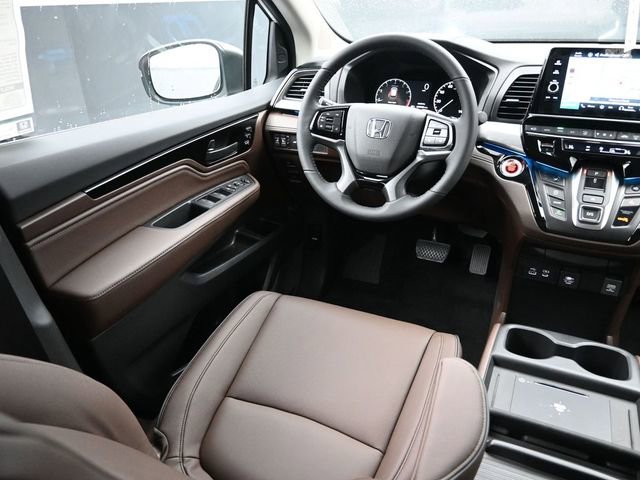 New 2026 Honda Odyssey Touring image 10