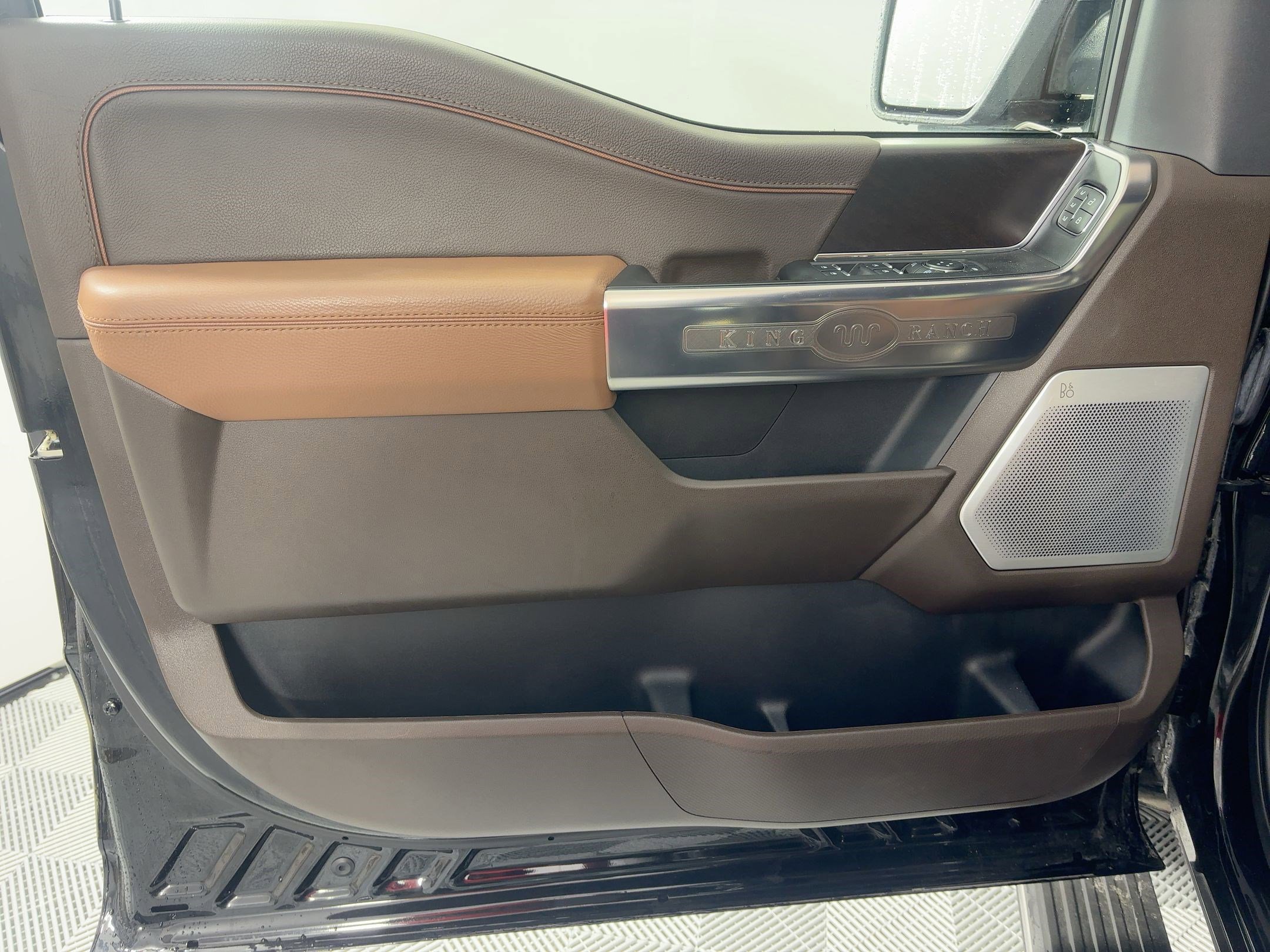 Used 2024 Ford F150 King Ranch w/ FX4 Off-Road Package image 20