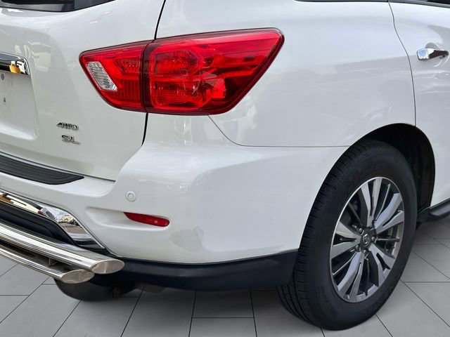 Used 2020 Nissan Pathfinder SL AWD/4WD image 11