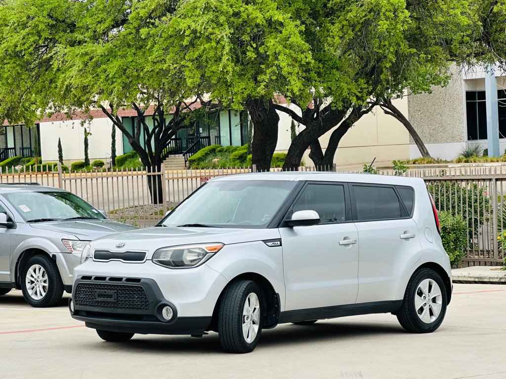 Used 2015 Kia Soul FWD image 4