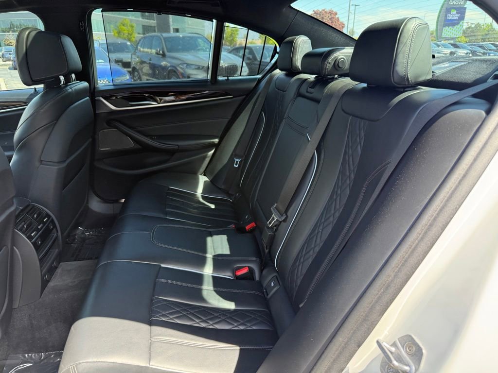 Used 2019 BMW M550i xDrive AWD/4WD image 17