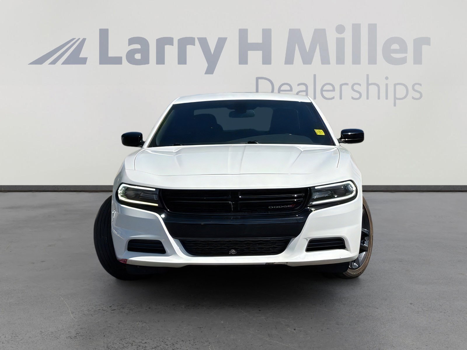 Used 2021 Dodge Charger SXT w/ Blacktop Package RWD image 4