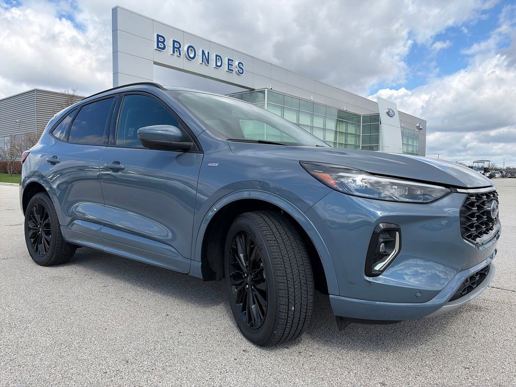 Used 2023 Ford Escape ST-Line Elite AWD/4WD image 1