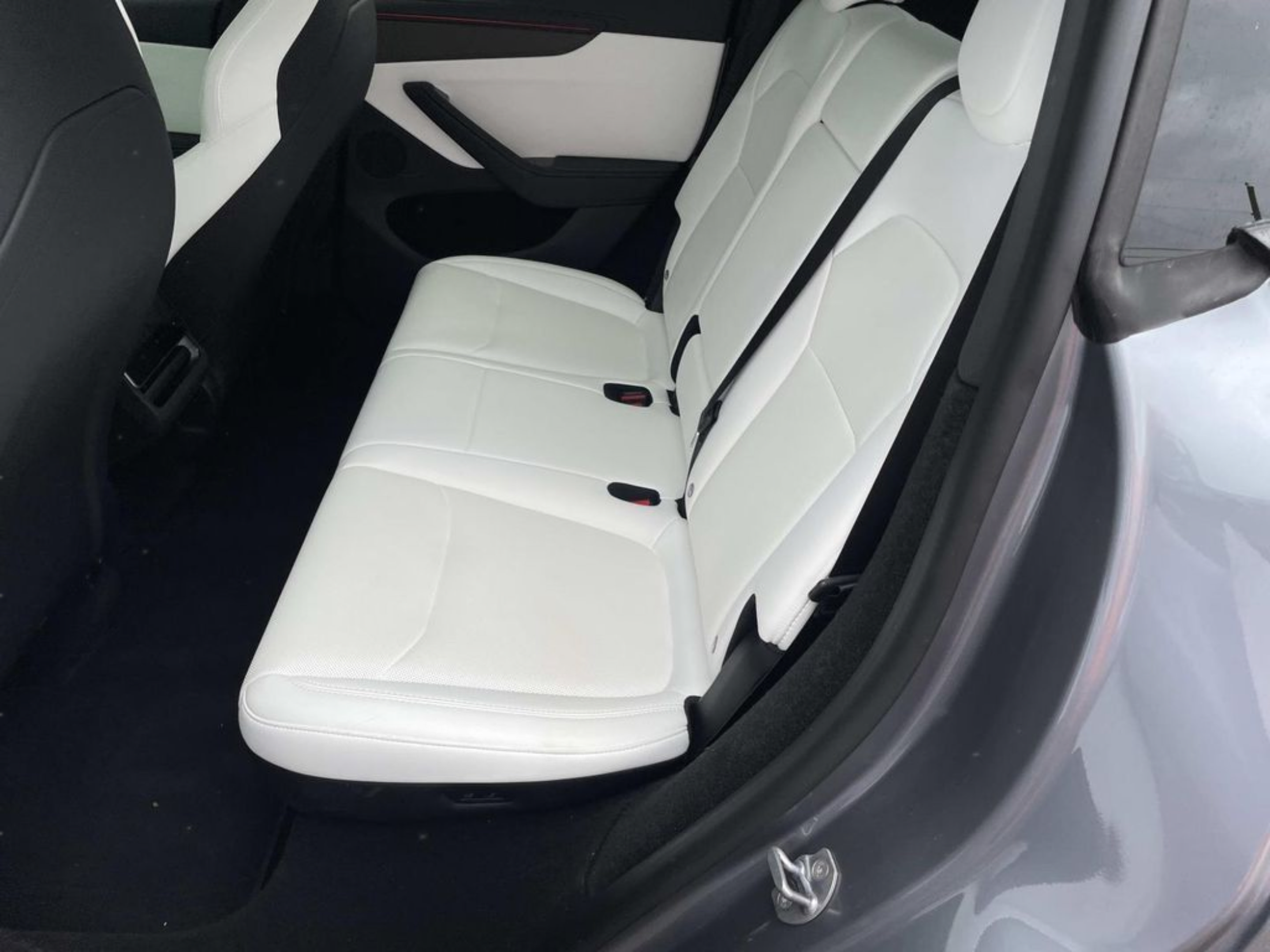 Used 2026 Tesla Model Y Performance AWD/4WD image 14