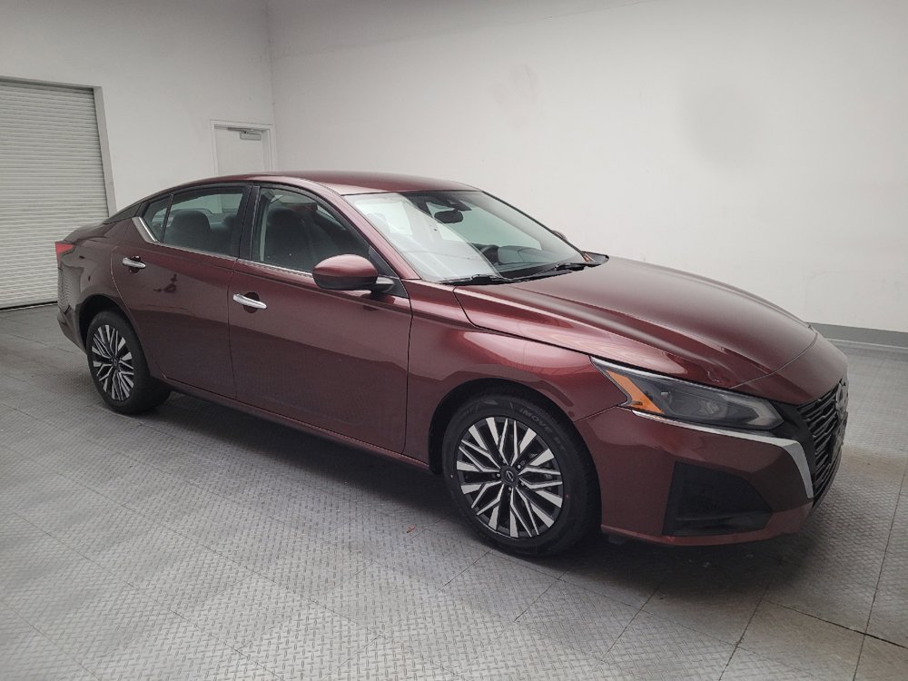 Used 2023 Nissan Altima 2.5 SV AWD/4WD image 11
