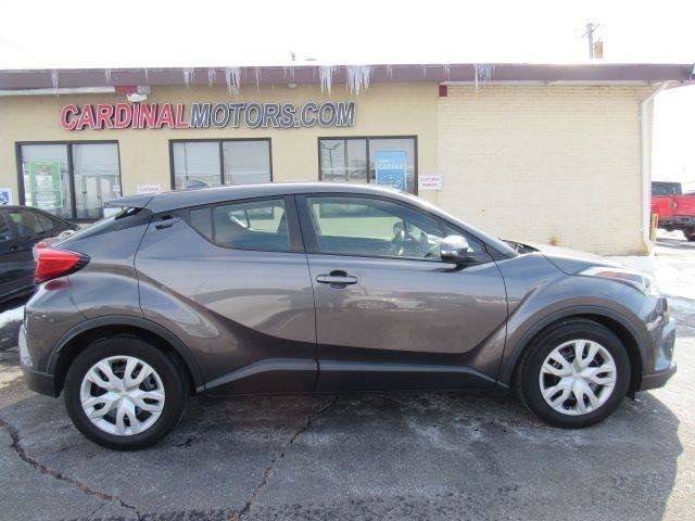 Used 2019 Toyota C-HR LE image 8