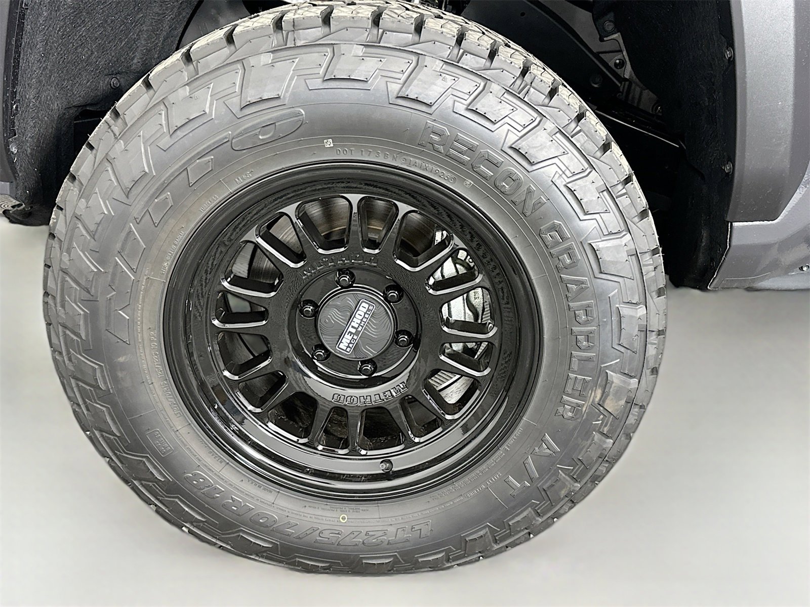 New 2025 Toyota Tacoma TRD Off-Road image 31