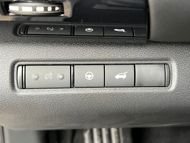 New 2026 Nissan Pathfinder SV image 17