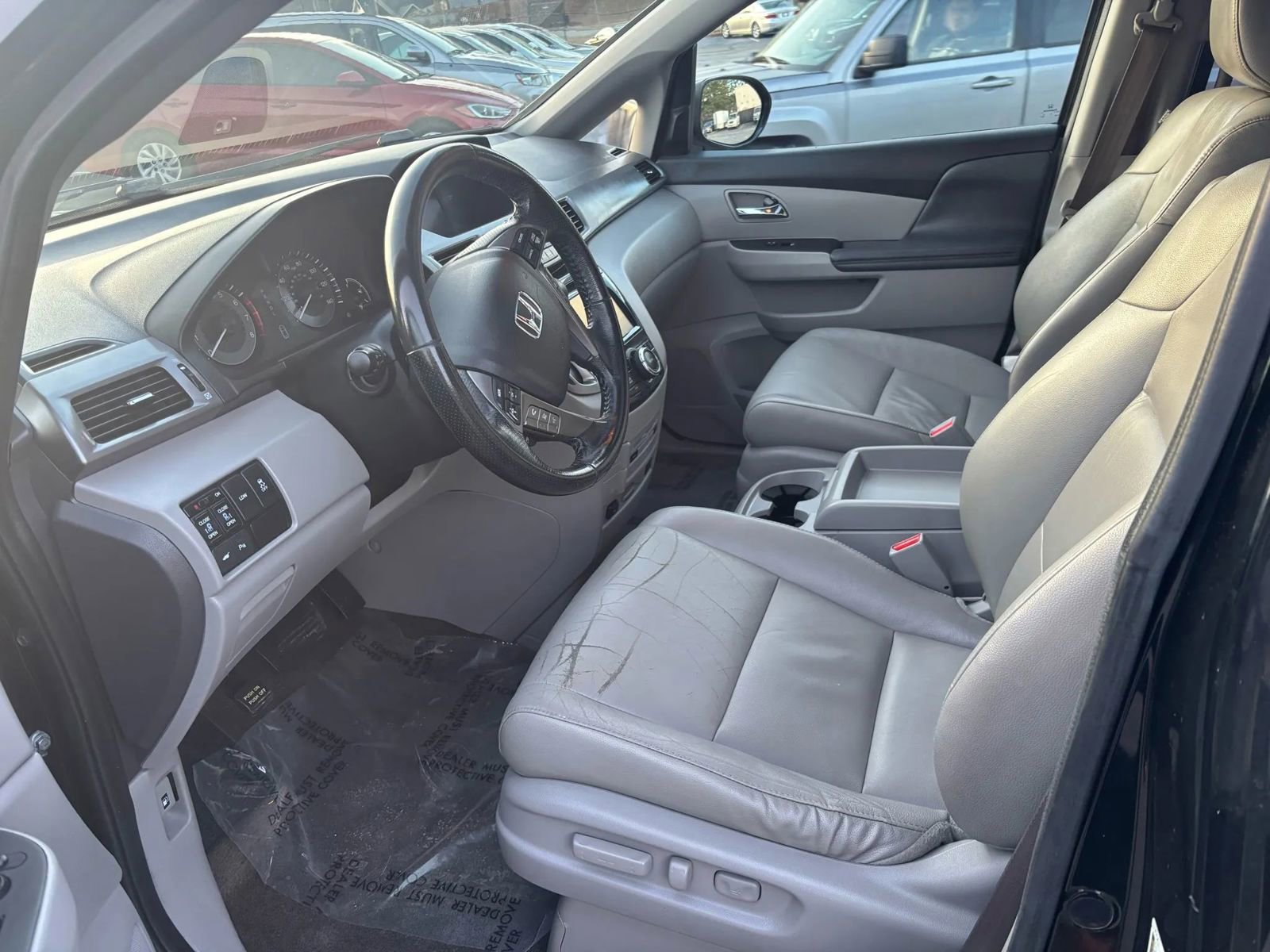 Used 2015 Honda Odyssey Touring image 10