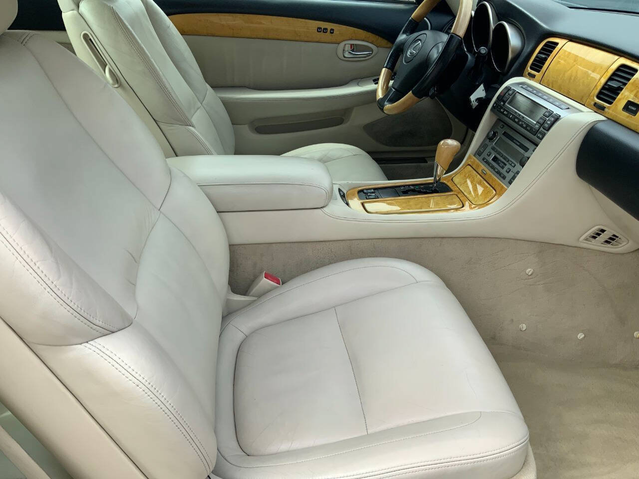 Used 2002 Lexus SC 430 Convertible RWD image 15