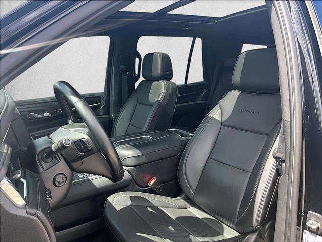 Certified 2023 GMC Yukon Denali image 27