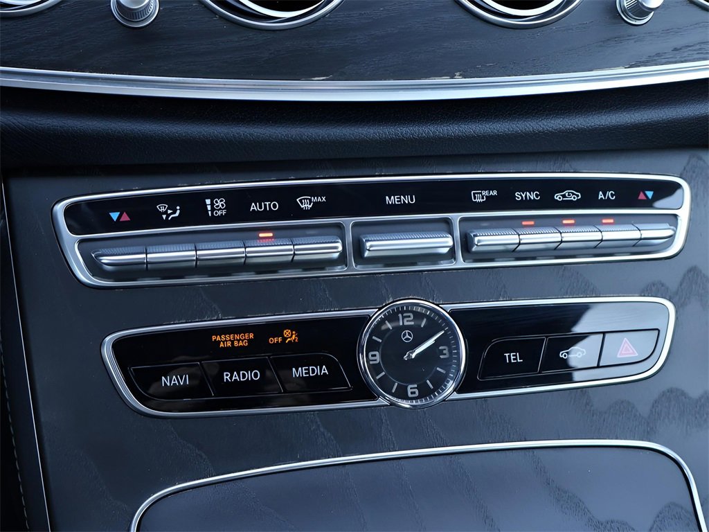 Used 2019 Mercedes-Benz E 300 4MATIC image 27