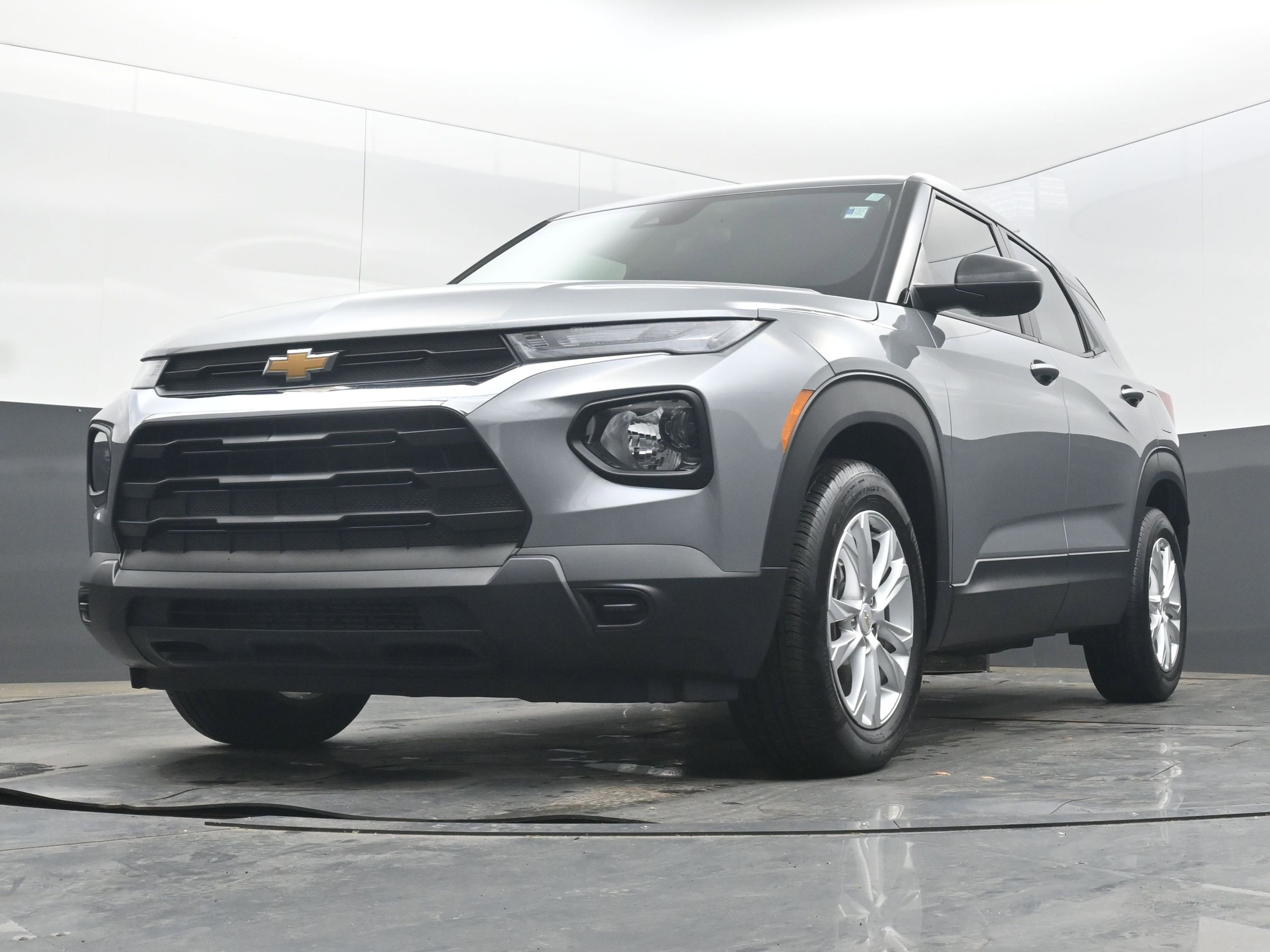 Used 2023 Chevrolet TrailBlazer LS FWD image 26