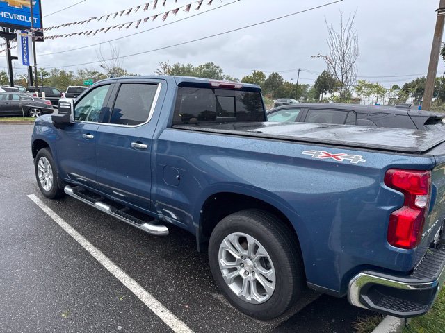 Used 2024 Chevrolet Silverado 1500 LTZ w/ LTZ Premium Package AWD/4WD image 3