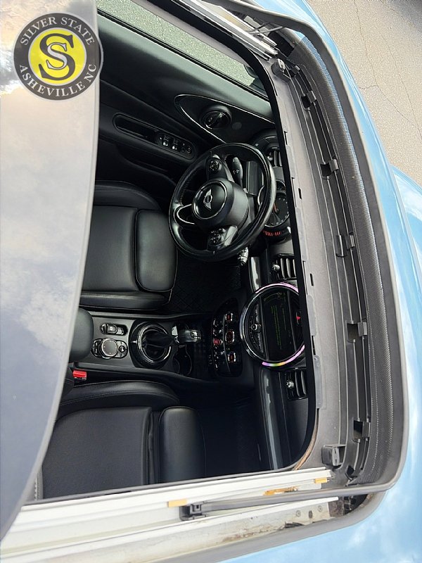 Used 2017 MINI Cooper Clubman ALL4 w/ Cold Weather Package AWD/4WD image 28