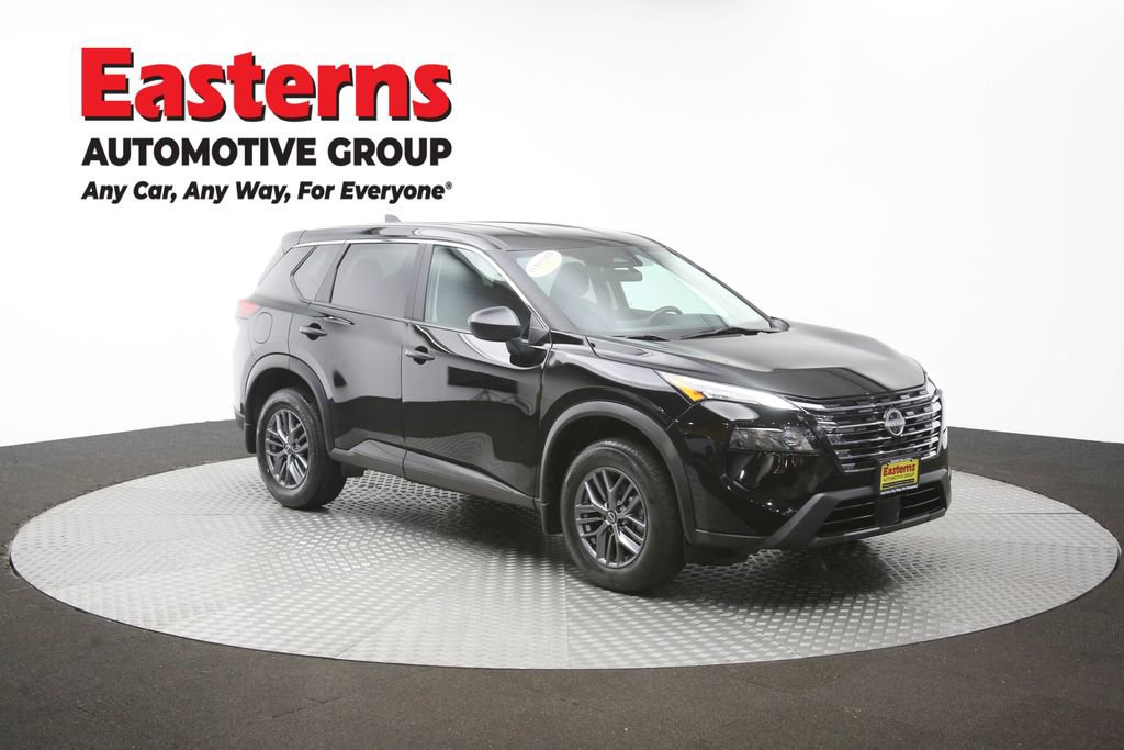 Used 2024 Nissan Rogue S AWD/4WD image 49
