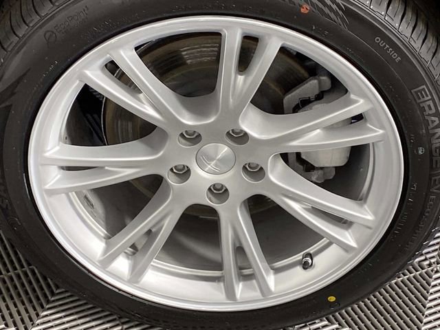 Used 2023 Tesla Model Y Long Range AWD/4WD image 27