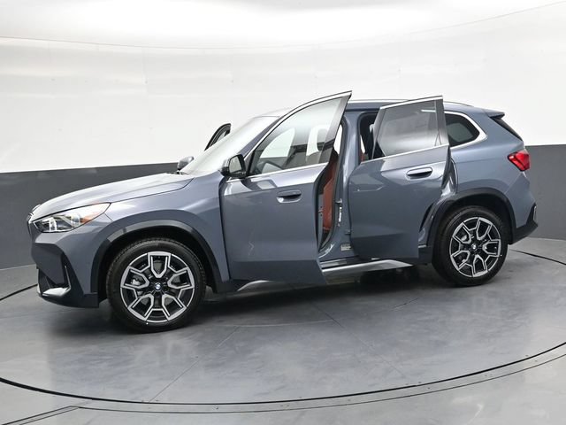 New 2026 BMW X1 xDrive28i w/ Technology Package AWD/4WD image 39