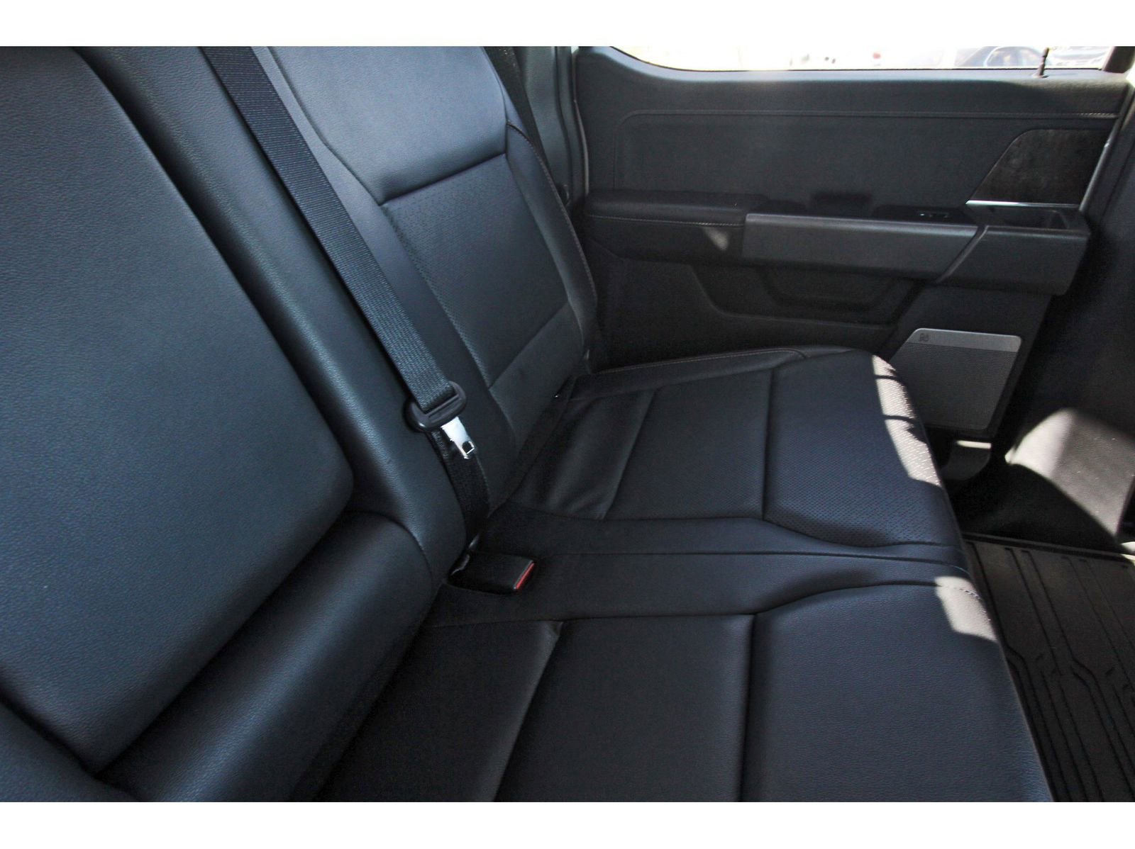 Used 2022 Ford F150 Lariat w/ Equipment Group 501A Mid image 15