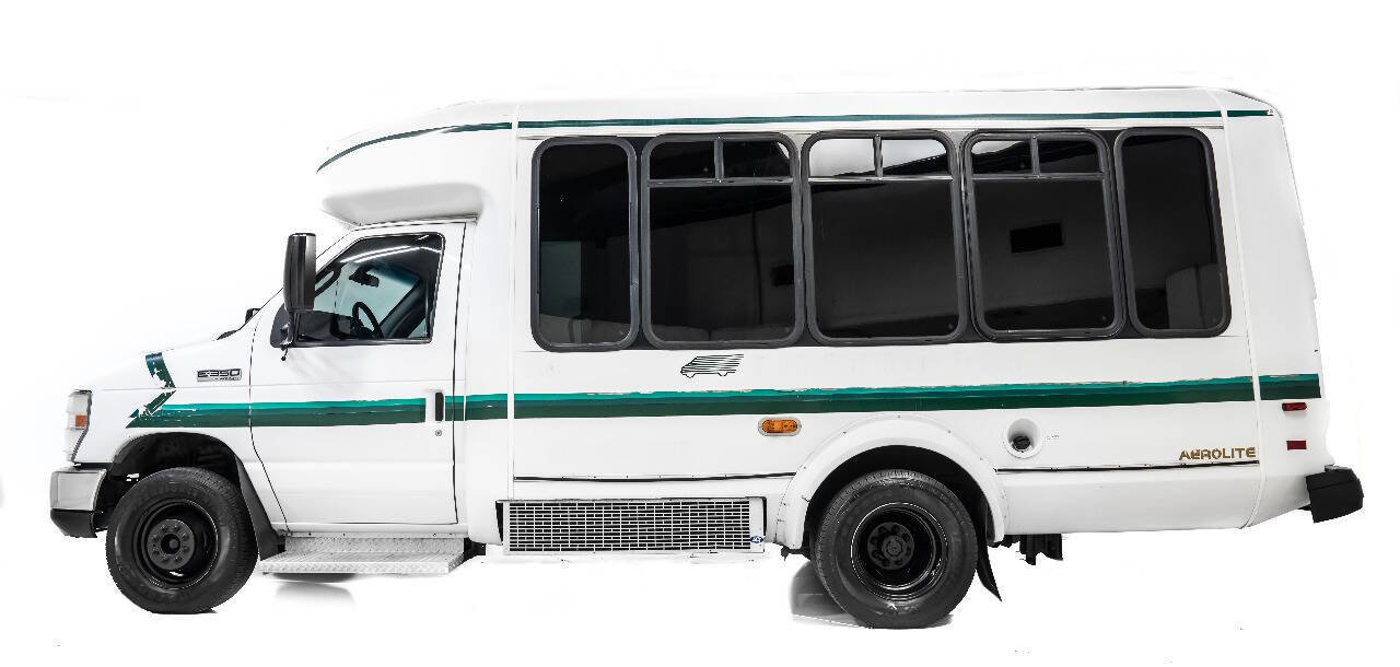 Used 2016 Ford E-350 and Econoline 350 Super Duty w/ Shuttle Bus Prep Package image 6