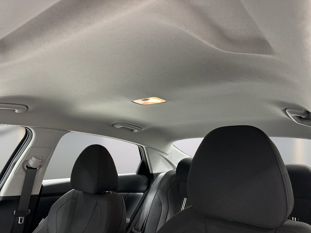 Certified 2021 Hyundai Elantra SEL image 8