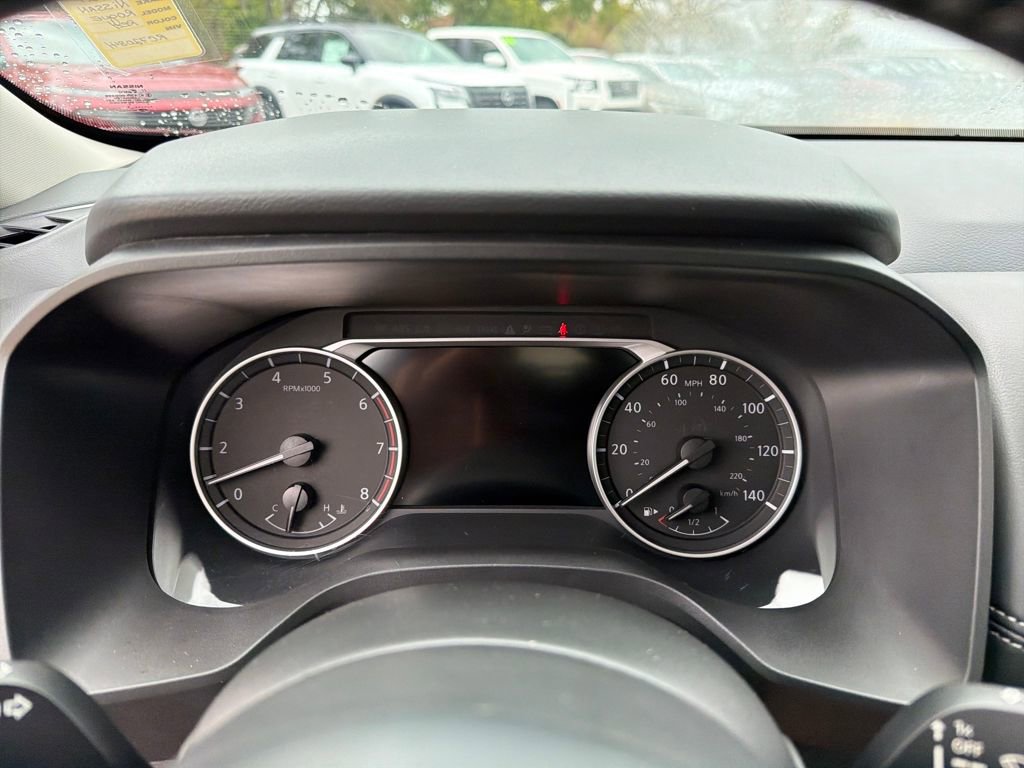 Used 2024 Nissan Rogue SV w/ SV Premium Package image 25