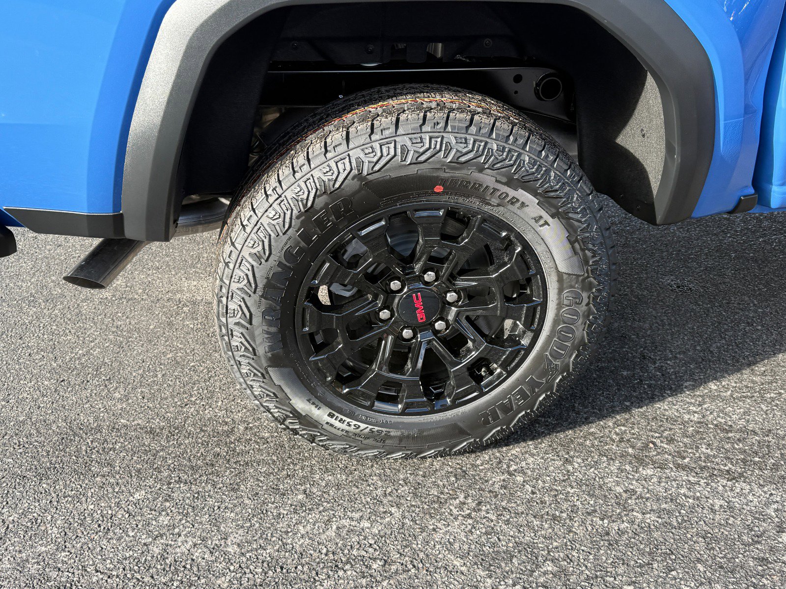 New 2026 GMC Canyon Elevation w/ Technology Package image 11