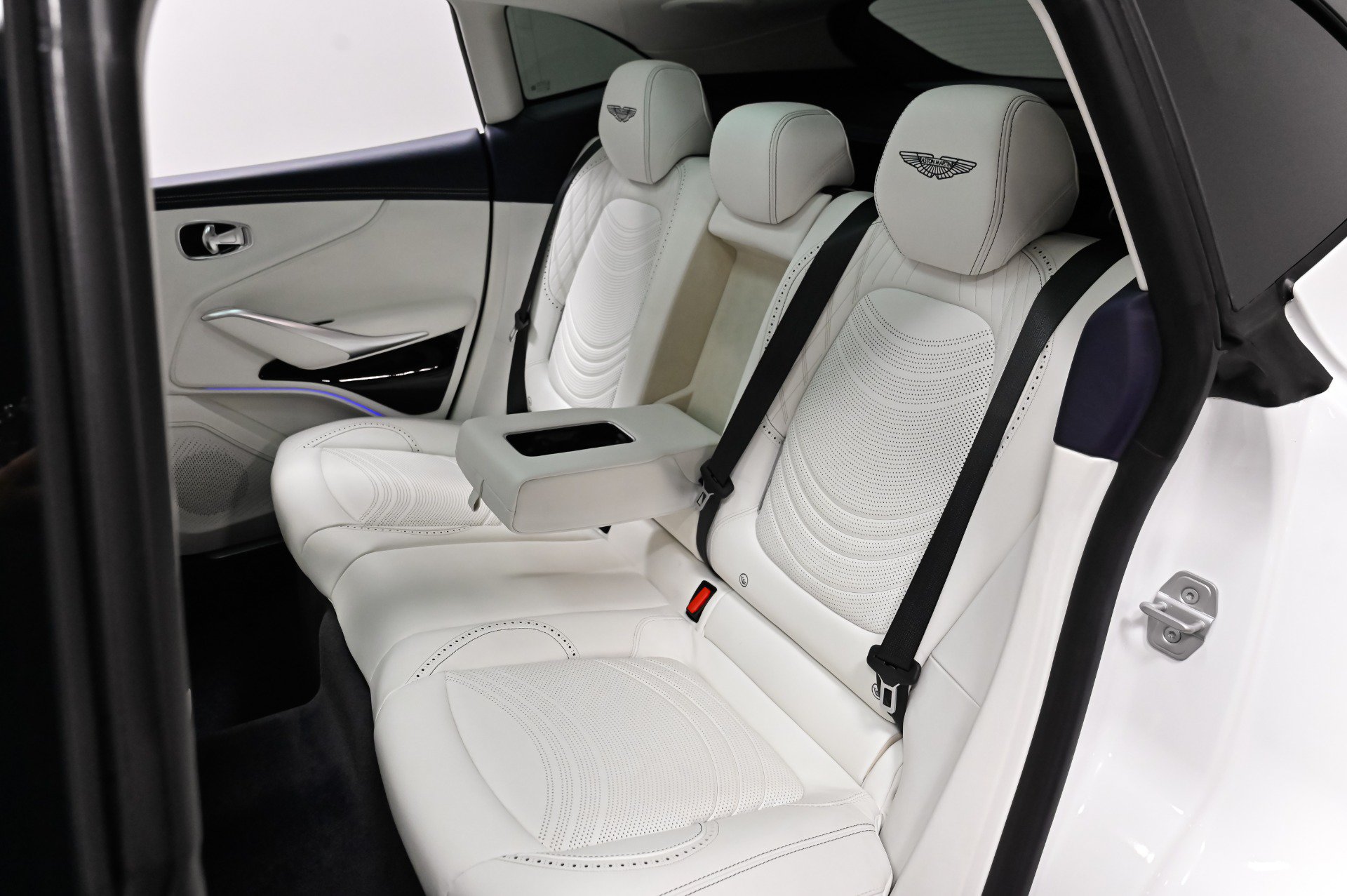 Used 2023 Aston Martin DBX 707 AWD/4WD image 29