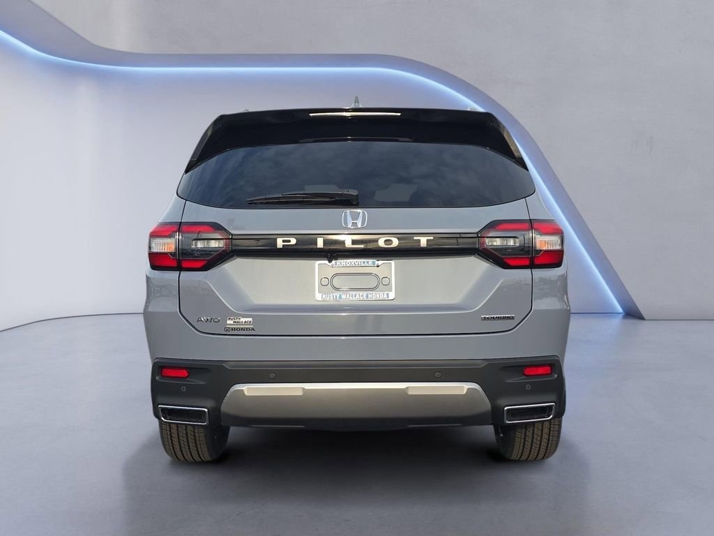 New 2026 Honda Pilot Touring image 4