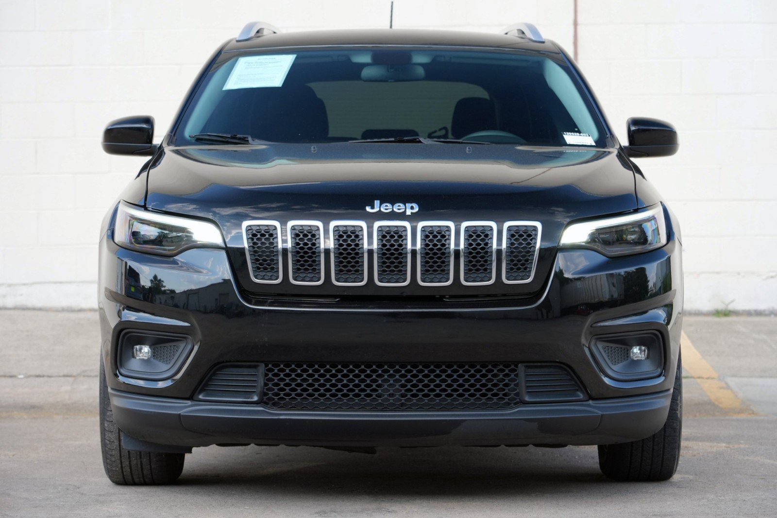 Used 2019 Jeep Cherokee Latitude w/ Popular Appearance Group FWD image 6
