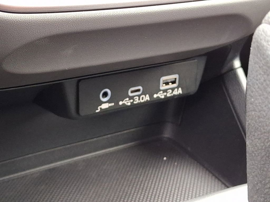 Used 2024 Subaru Crosstrek 2.0i Premium image 27