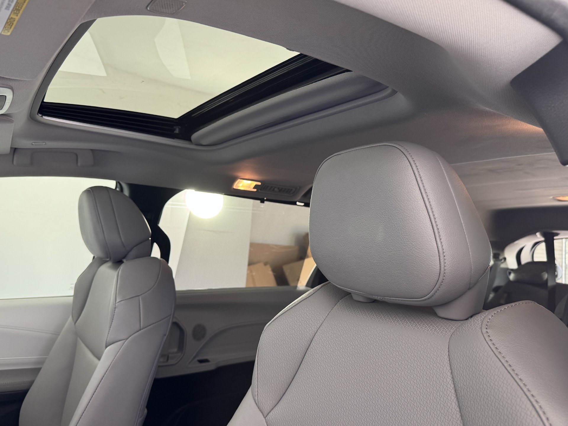 Certified 2026 Toyota Sienna XLE FWD image 22