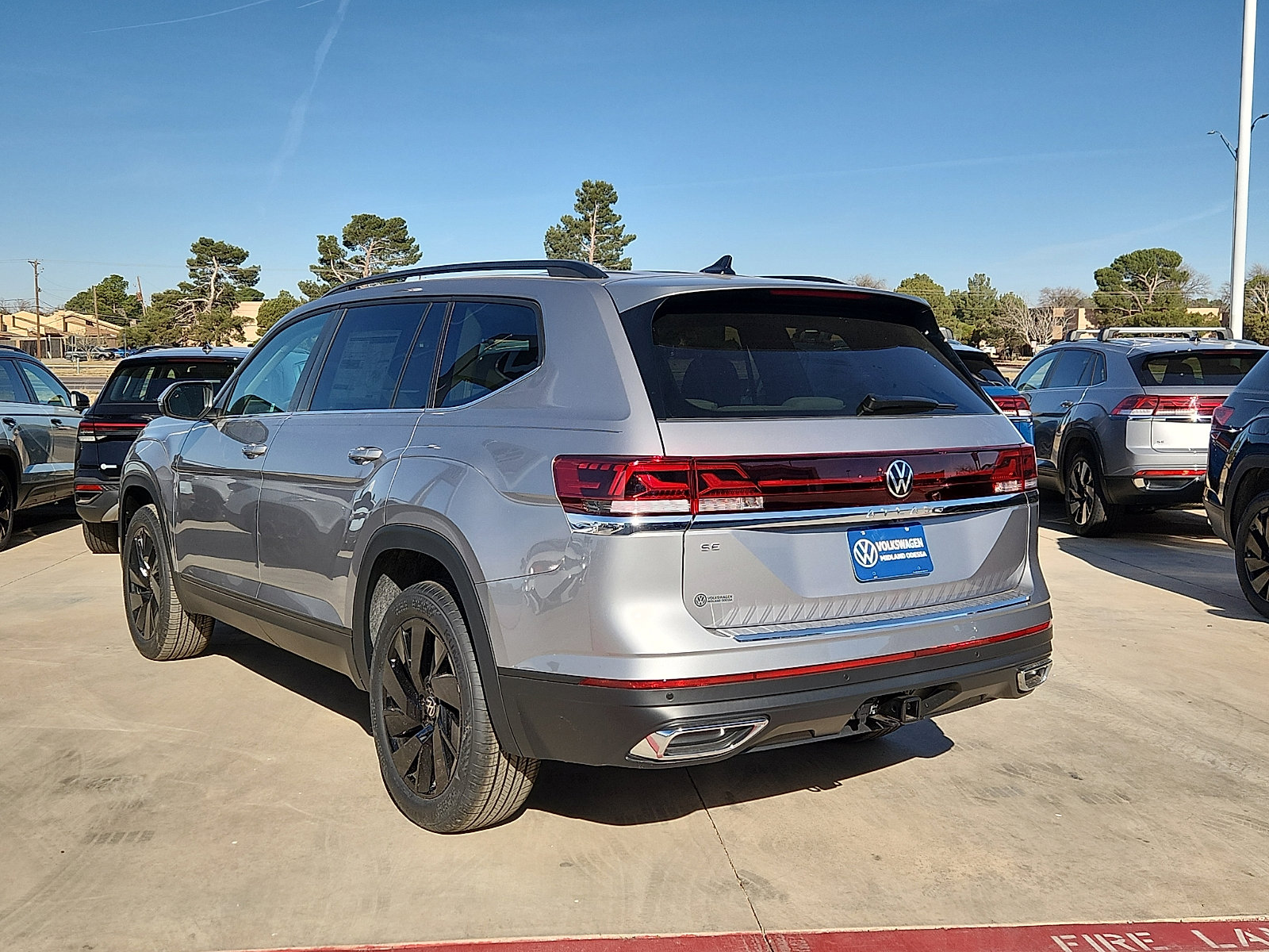 New 2026 Volkswagen Atlas SE image 5