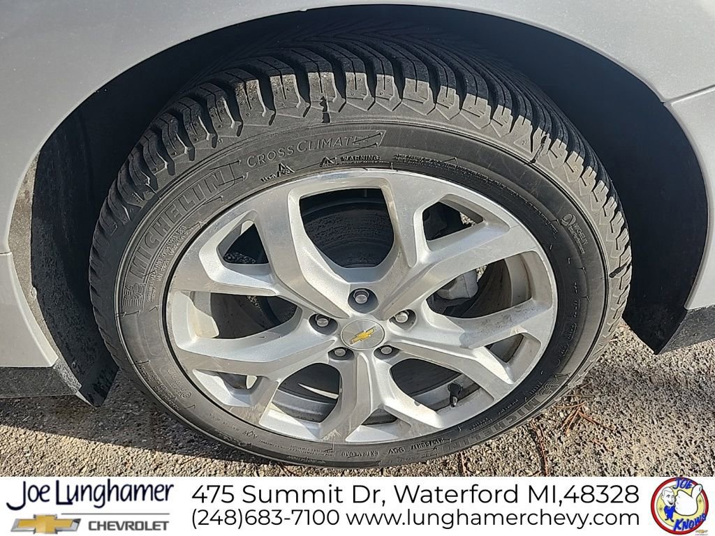 Used 2018 Chevrolet Volt Premier w/ Driver Confidence Package image 12