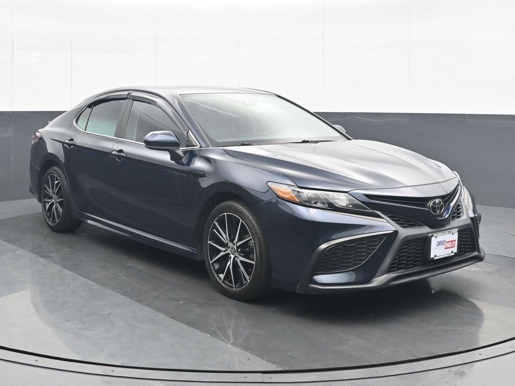 Used 2021 Toyota Camry SE FWD image 9