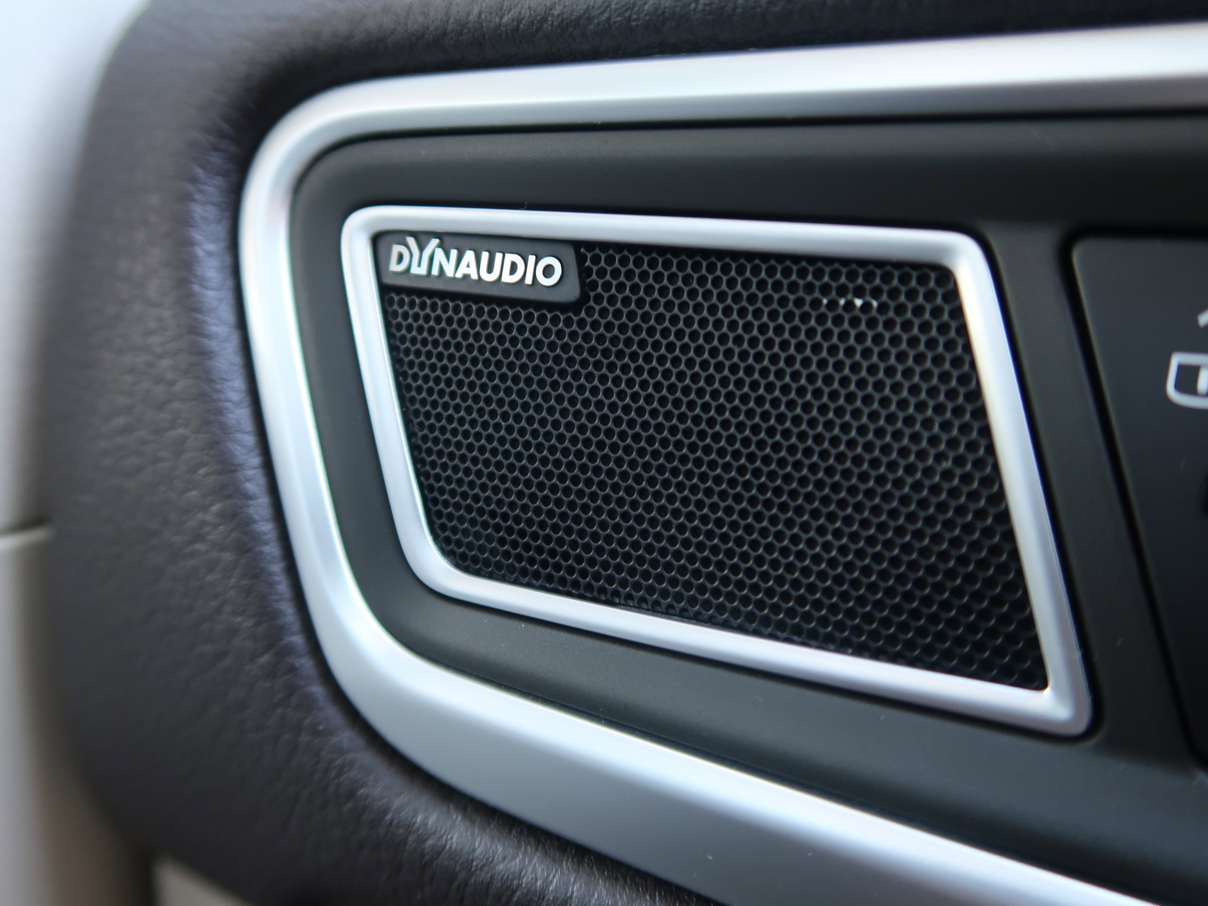 Used 2014 Volkswagen Touareg Executive image 21