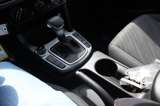 Used 2024 Kia Seltos LX AWD/4WD image 10