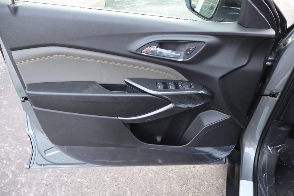 New 2026 Chevrolet Trax ACTIV w/ Driver Confidence Package image 3