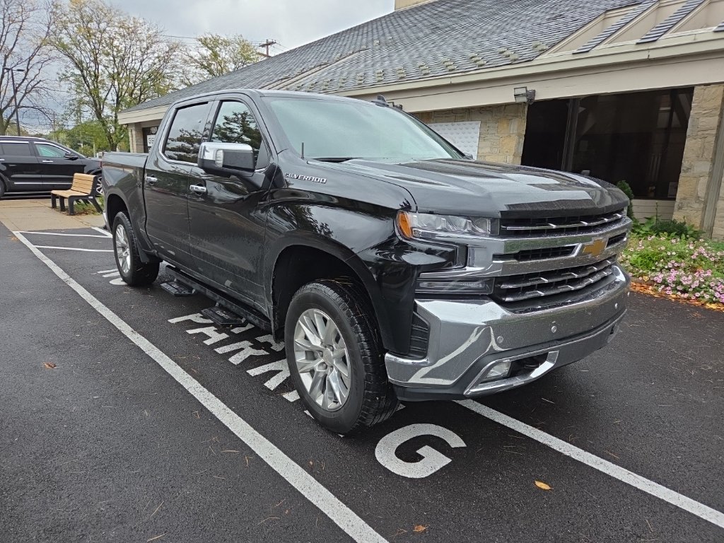 Used 2022 Chevrolet Silverado 1500 LTZ RWD image 4