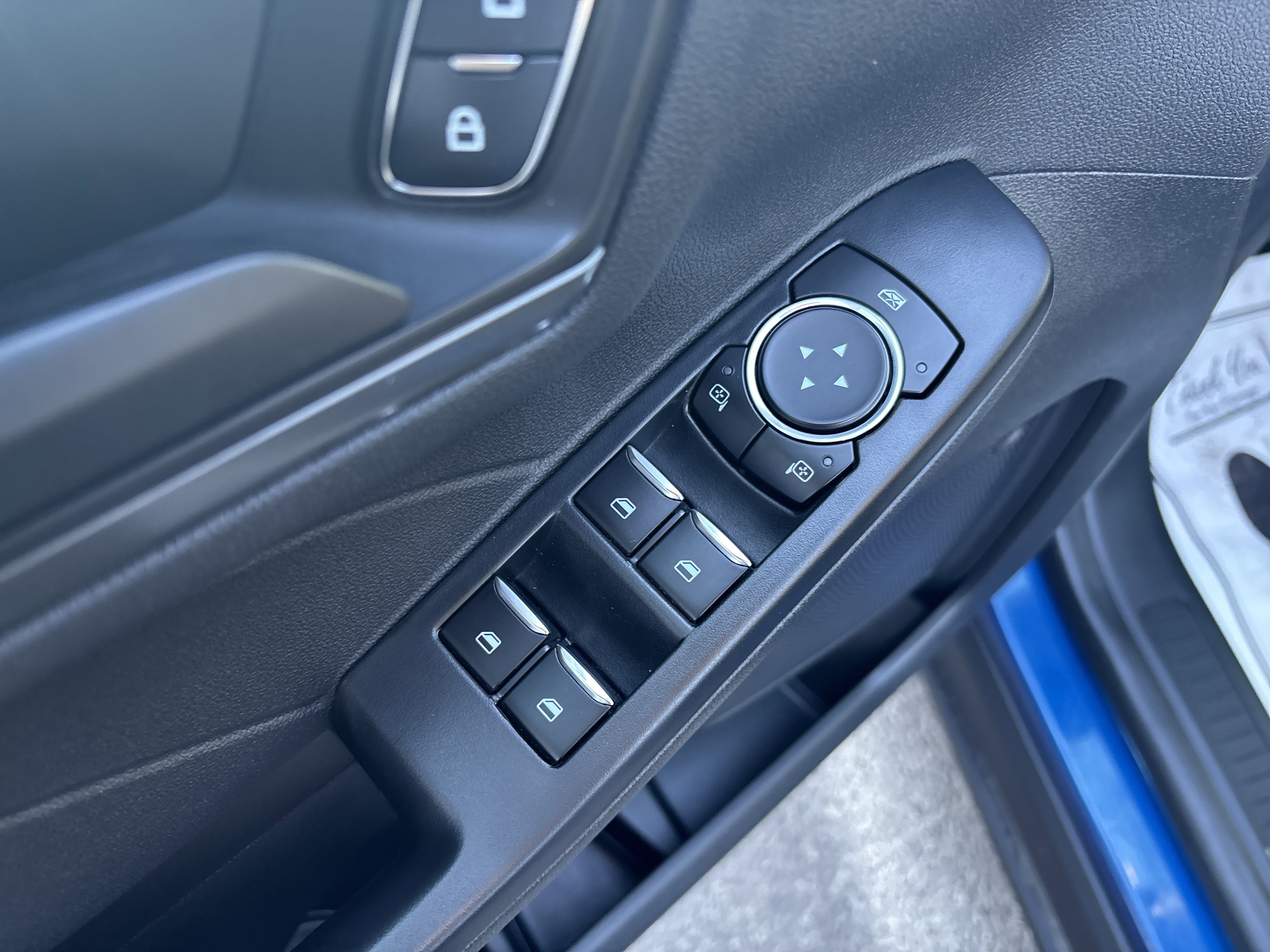 Used 2023 Ford Escape Active image 17