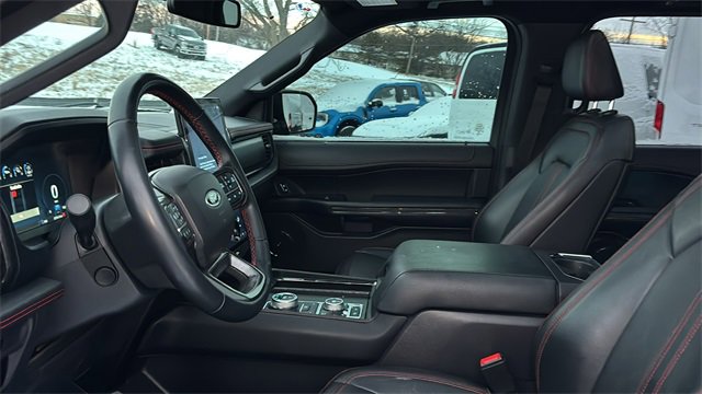 Used 2023 Ford Expedition Limited image 24