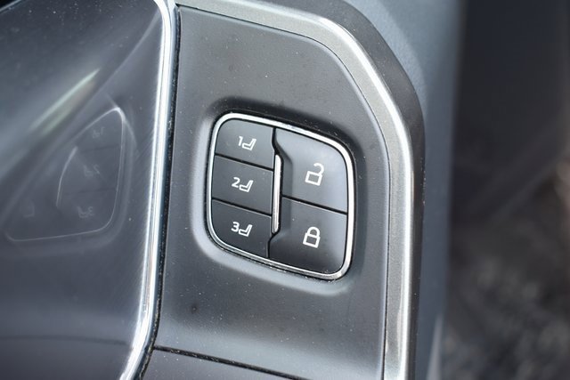 Used 2023 Ford F150 Lariat w/ Equipment Group 502A High image 16