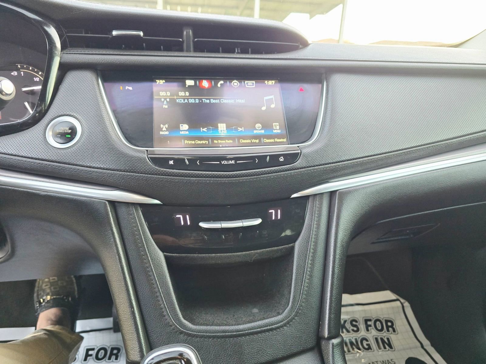 Used 2017 Cadillac XT5 Luxury w/ Driver Awareness Package image 19