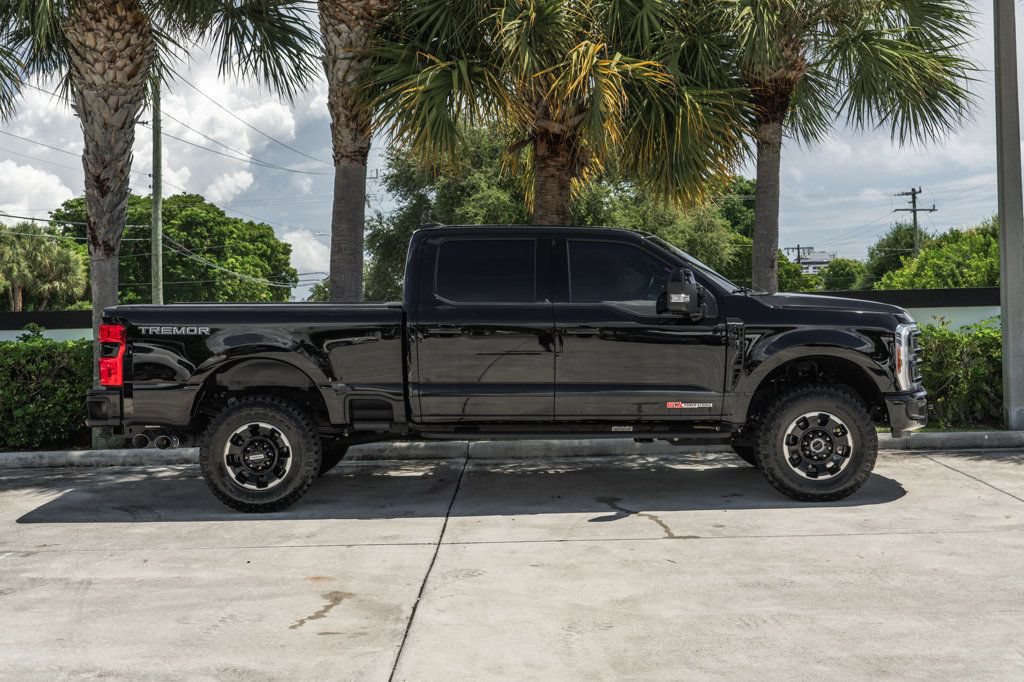 Used 2025 Ford F250 Platinum w/ Tremor Off-Road Package AWD/4WD image 9